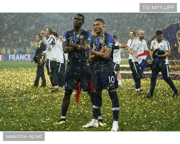 铁腕齐祖与超星姆皇之争,巴黎王朝“宫斗”撕碎争冠希望? 铁腕齐祖与超星姆皇之争,巴黎王朝“宫斗”撕碎争冠希望?