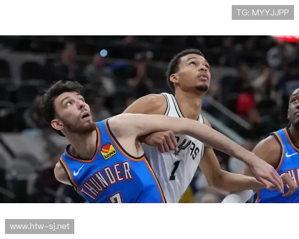 切特·霍姆格伦挡拆制造错位提速内线得分效率提升